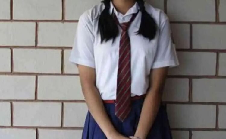 सुनो, जादू देखोगी…, छात्रा को स्कूल के कमरे में ले गया टीचर, की ऐसी हरकत, पहुंचा जेलˈ