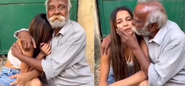 70 साल के चाचा ने कर दिया कमाल, सड़क पर जवान लड़की को पटाया और कैमरे के सामने ही कर दिया ये हाल ‘