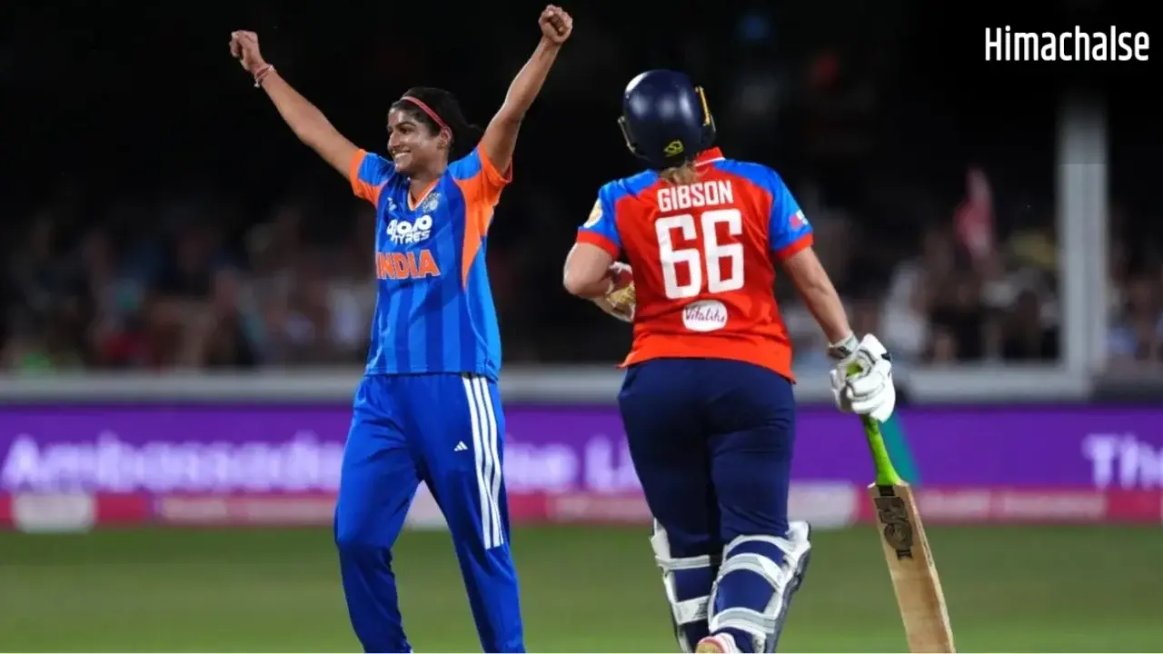 IND W vs ENG W: डेब्यू मैच में ही छा गई नंदिनी शर्मा, जबरदस्त परफॉर्मेंस से 16 साल पुराने महारिकॉर्ड बराबरी की​