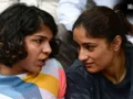 ‘मैं प्रधानमंत्री और खेल मंत्री से…’, साक्षी मलिक ने विनेश फोगाट को लेकर की अपील​