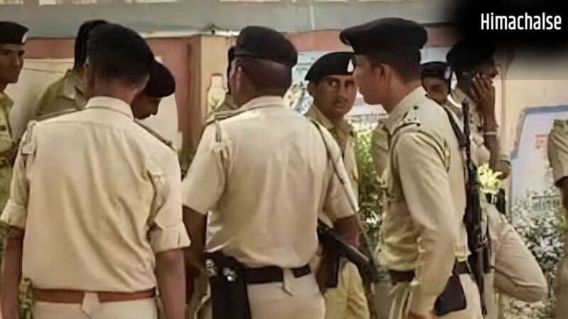चोरी करते पकड़ा गया तो बचने के लिए मारी ईंट, भीड़ ने इतना पीटा, हो गई मौत… दिल्ली में सनससनीखेज वारदात​