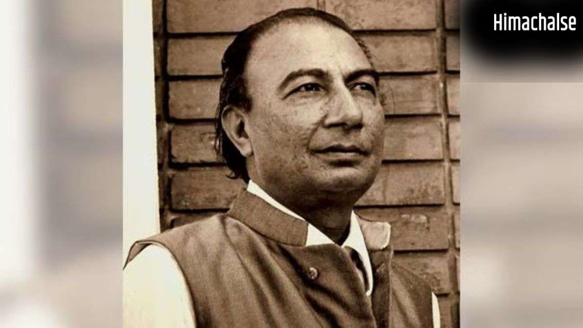 साहिर लुधियानवी शायरी: कभी ख़ुद पे कभी हालात पे रोना आया...यहां पढ़ें साहिर लुधियानवी की रूमानी शायरी