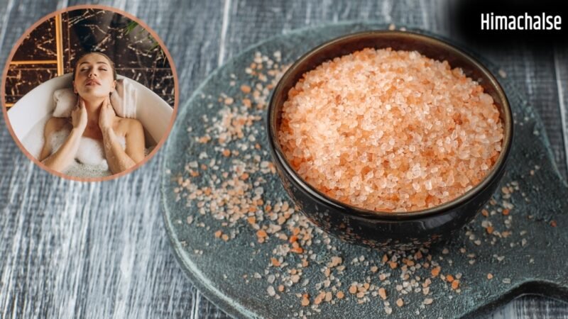 नहाने के पानी में नमक डालने से क्या होता है? जानें किस Salt का करना चाहिए इस्तेमाल?​