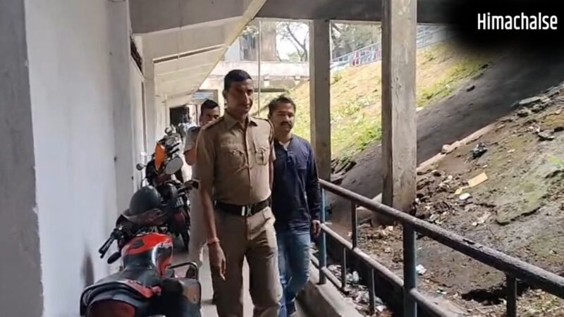 पालतू कुत्ते की बेल्ट से गला घोंट के कर दी पत्नी की हत्या, अब कोर्ट ने पति को सुनाई कड़ी सजा​