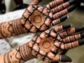 जल्दी लग जाए और हाथ भी भरे हुए दिखें, वट सावित्री व्रत पर ट्राई करें ऐसे मेहंदी डिजाइन्स​