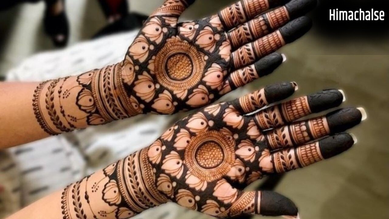 जल्दी लग जाए और हाथ भी भरे हुए दिखें, वट सावित्री व्रत पर ट्राई करें ऐसे मेहंदी डिजाइन्स​