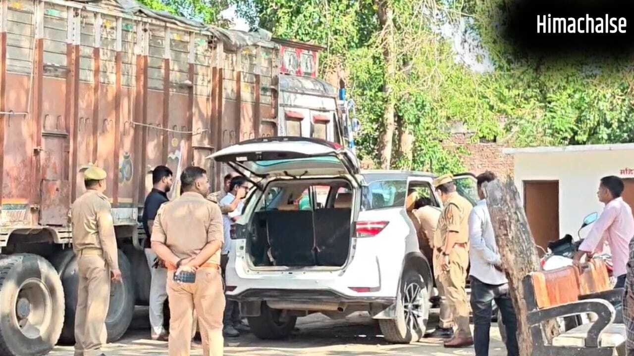 2 फॉर्च्यूनर में भरे मिले नोटों के बैग… कैश इतना कि बैंक से मंगानी पड़ी मशीन, थाने में चल रही गिनती