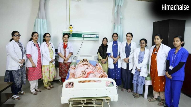 कैसे हुआ चमत्कार? 2 बेटे-2 बेटियां… 5 दिन में महिला ने 4 बच्चों को दिया जन्म, सभी की नॉर्मल डिलीवरी​