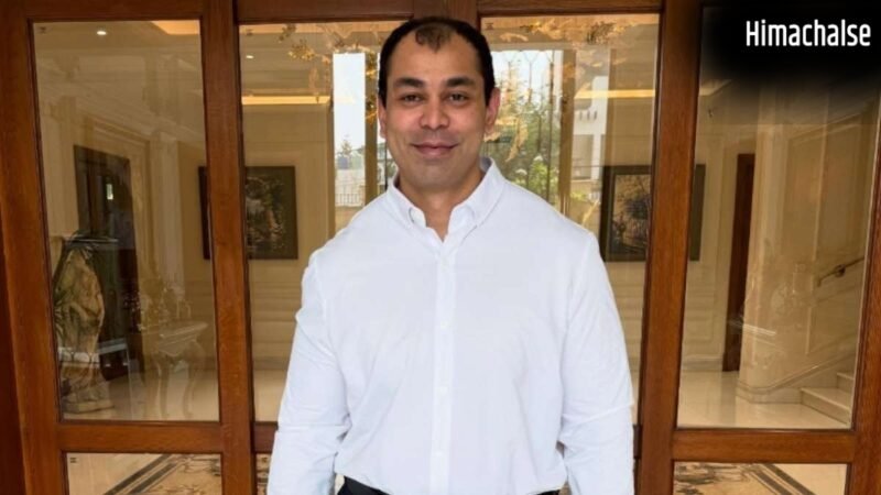 नम आंखों से प्रतीक यादव की अंतिम विदाई, पत्नी अपर्णा के पिता ने दी दामाद को मुखाग्नि​