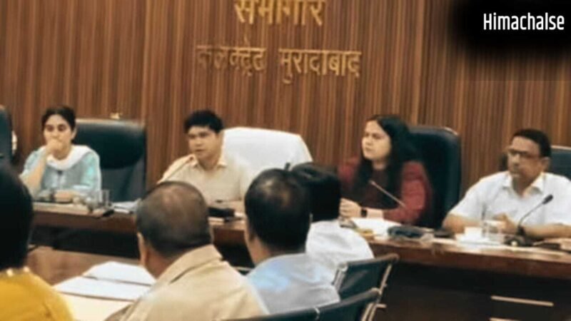 मुरादाबाद में ‘पुस्तक माफिया’ पर DM ने कसा शिकंजा, 63 स्कूलों की होगी जांच; रद्द होगी मान्यता!​
