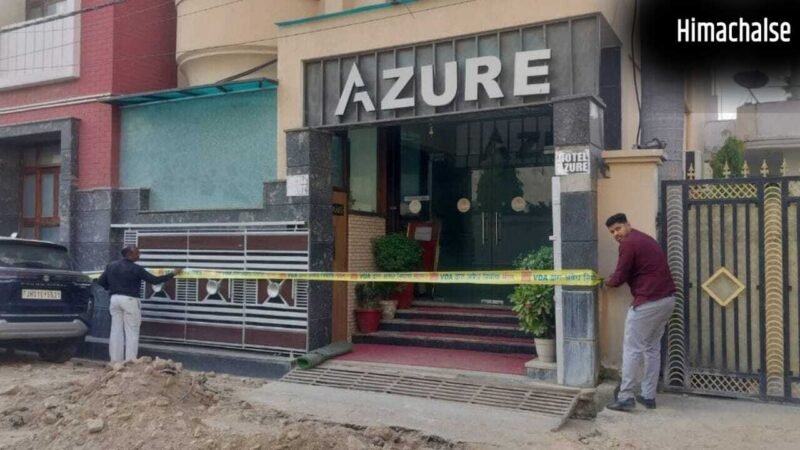 वाराणसी में VDA का बड़ा एक्शन, एक साथ 13 होटलों पर लगाया ताला; कहा- 7 दिन में पास कराएं नक्शा​