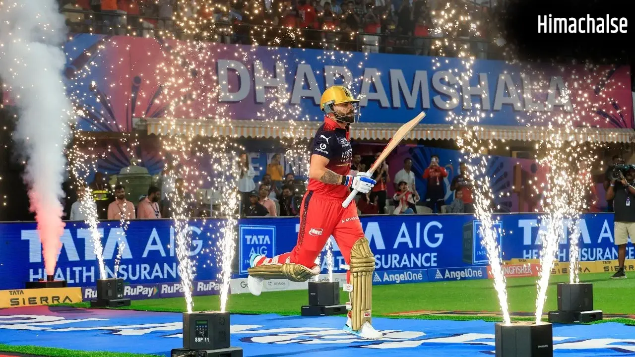 RCB vs GT: विराट कोहली के नाम दर्ज हुआ बड़ा रिकॉर्ड, IPL इतिहास में ऐसा करने वाले बने पहले बल्लेबाज​