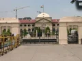 पर्यावरण संरक्षण पर हाईकोर्ट सख्त: 100 साल पुराने बरगद को काटने पर लगाई रोक; कहा- धरोहर को नहीं हटाया जा सकता​