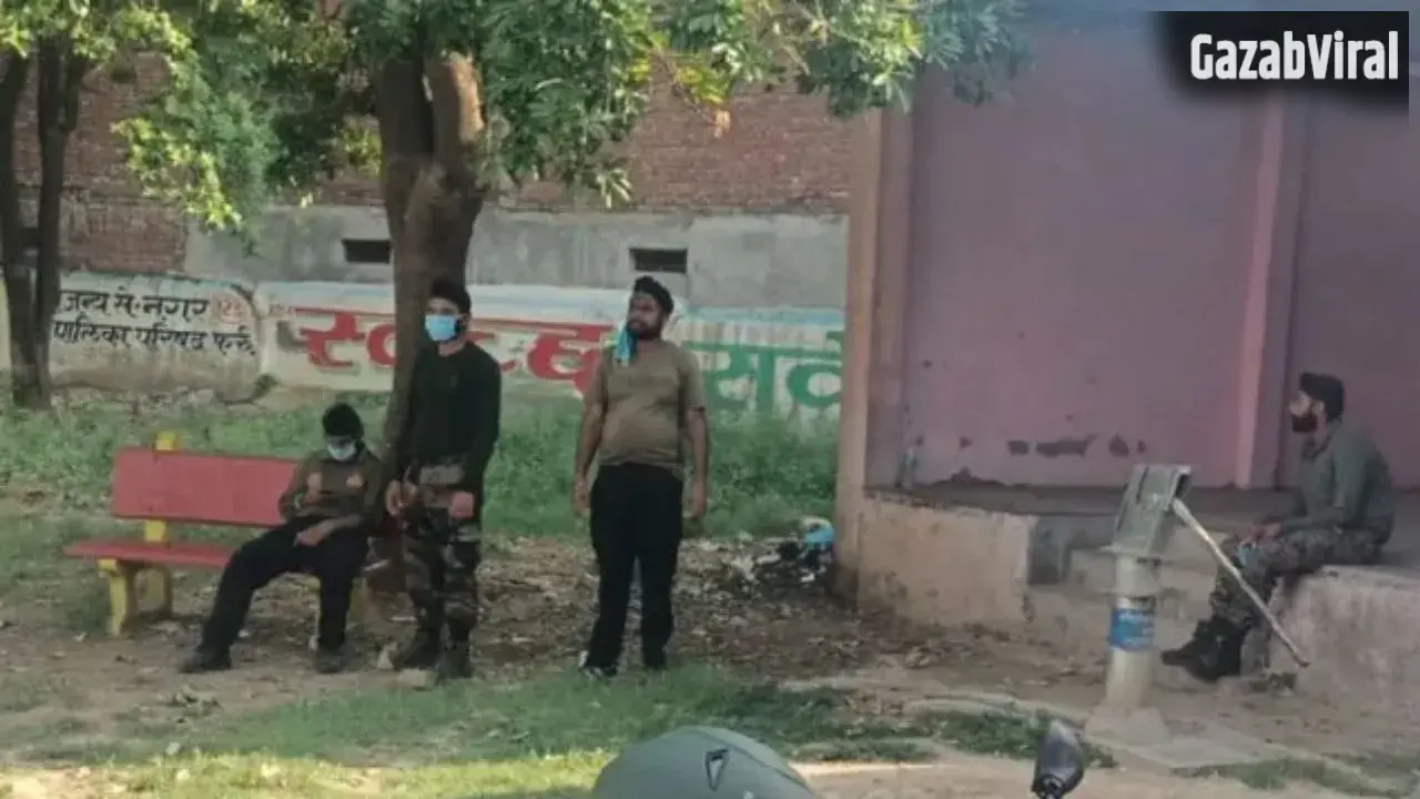 Farrukhabad News: खाली बैरक में फंदे से लटका मिला अग्निवीर का शव, बदबू आने पर हुआ खुलासा; जांच में जुटी पुलिस​