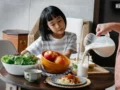 Health Tips For Children: मानसून में बच्चों की डाइट पर रखें खास नजर, ये चीजें बन सकती हैं बीमारी की वजह​