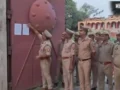 राजा भैया के पिता समेत 13 लोग हाउस अरेस्ट, भदरी किले के बाहर भारी पुलिस बल तैनात; जानें क्या है मामला​