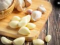 सुबह खाली पेट एक कली लहसुन खाने से क्या होता है?​