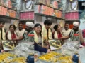 काशी पहुंचे अखिलेश यादव के बेटे अर्जुन और बेटी टीना, बाबा विश्वनाथ के किए दर्शन, बनारसी मिठाई का भी लिया स्वाद​