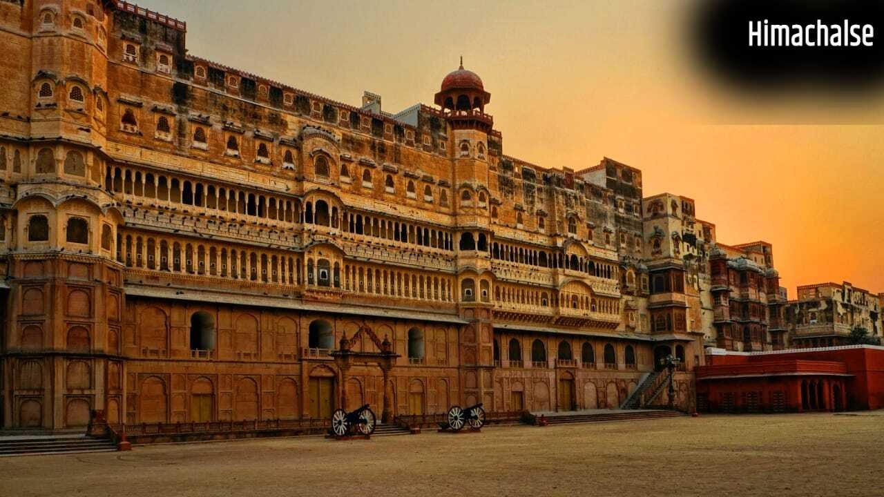 लाल पत्थरों से बना है शहर, गलियां नेचुरल AC, भारत की ‘Red City’ कहलाता है​