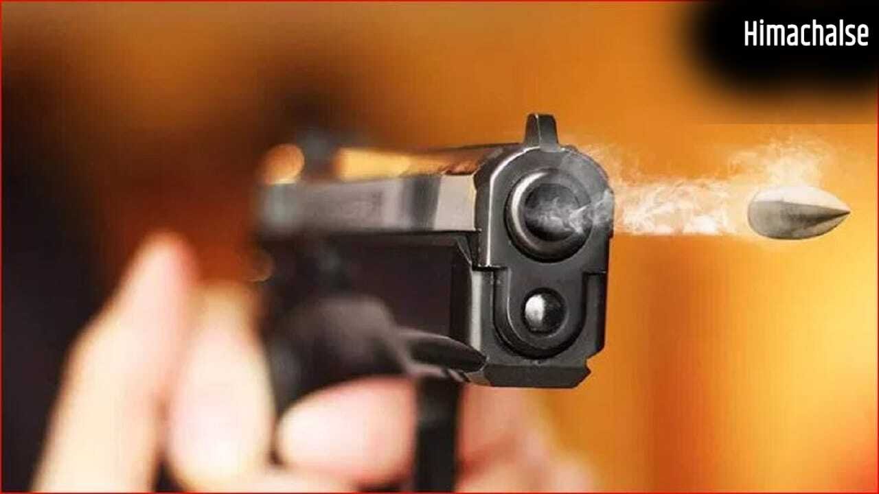 गुरुग्राम में सुबह-सवेरे डबल मर्डर: सिक्योरिटी ऑफिसर ने प्रिंसिपल पत्नी और बेटे को गोलियों से भूना, फिर दोनों की लाश के पास बैठा रहा​