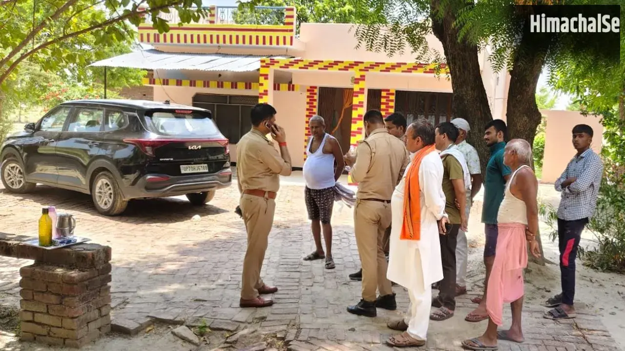 Robbery In Prayagraj: प्रयागराज में बेखौफ बदमाशों का तांडव; तीन घरों में लाखों की डकैती, फायरिंग कर फैलाई दहशत​
