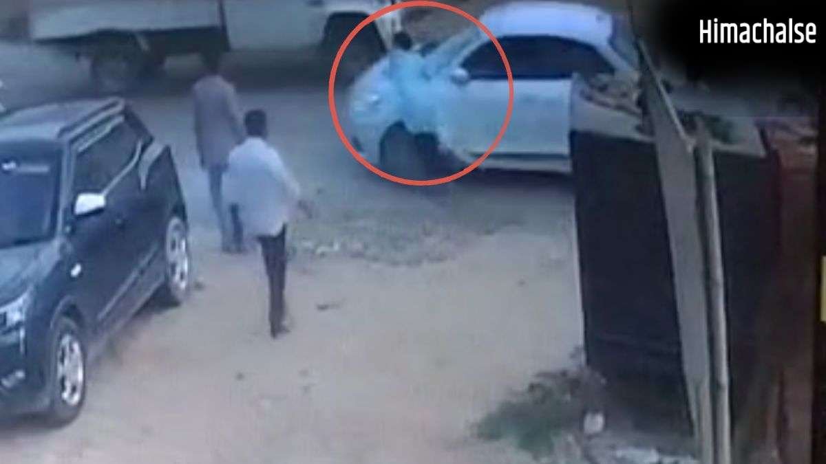 पति को गर्लफ्रेंड संग देख कार के सामने आ गई पत्नी, बोनट पर कई मीटर तक घसीटा; CCTV फुटेज आया सामने​