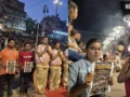 लखनऊ कोचिंग अग्निकांड के मृत छात्रों को काशी में श्रद्धांजलि, गंगा आरती से पहले रखा गया दो मिनट का मौन​