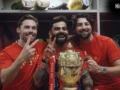 RCB फैंस को लगा 440 वोल्ट का झटका! चैंपियन बनते ही इस स्टार खिलाड़ी पर लगा बैन, फाइनल मैच में किया था ‘कांड’​