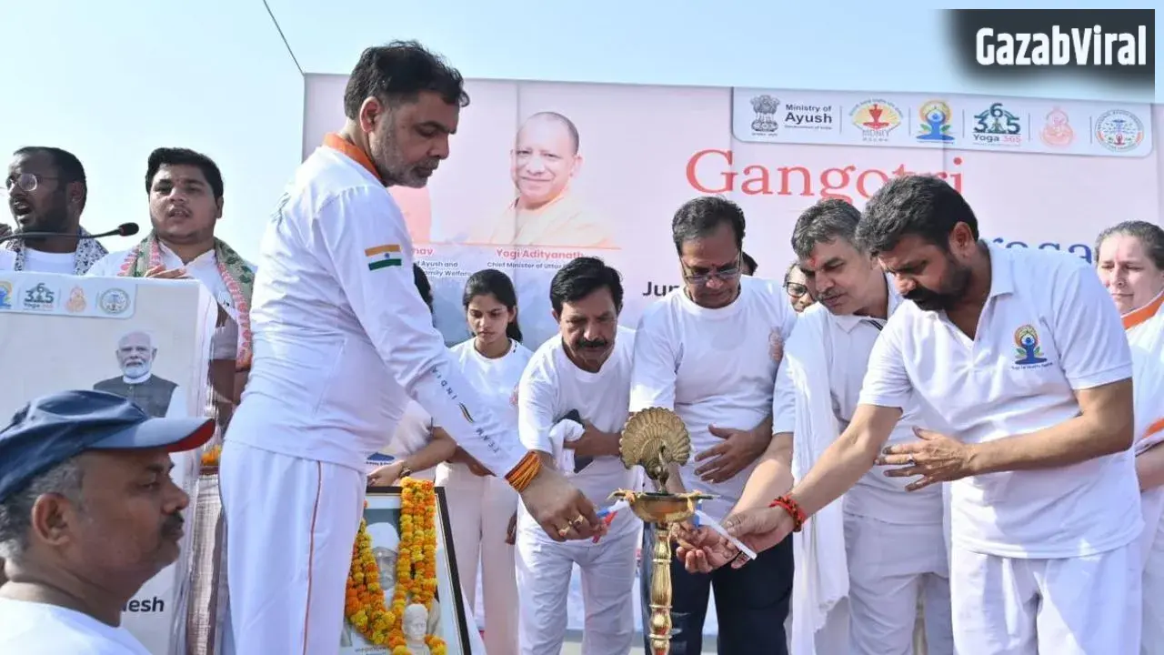 International Yoga Day 2026: ‘गंगोत्री से गंगासागर’ योग यात्रा का वाराणसी के रविदास घाट पर भव्य आयोजन​