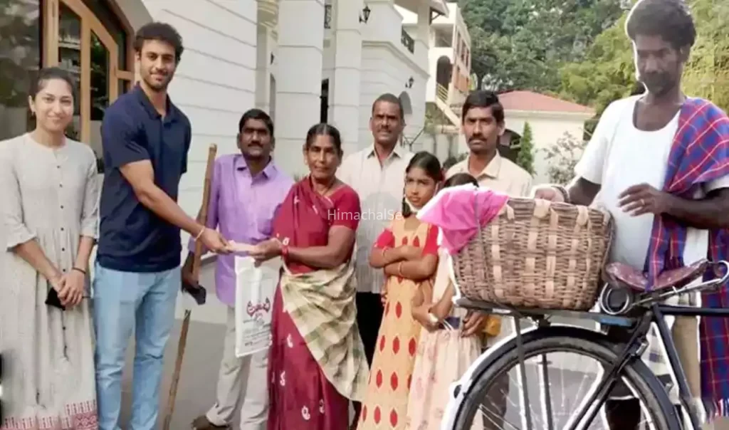 25 रुपए की उधारी चुकाने 12 साल बाद अमेरिका से भारत आए भाई-बहन मूंगफली वाले को ढूंढ लौटाए पैसे