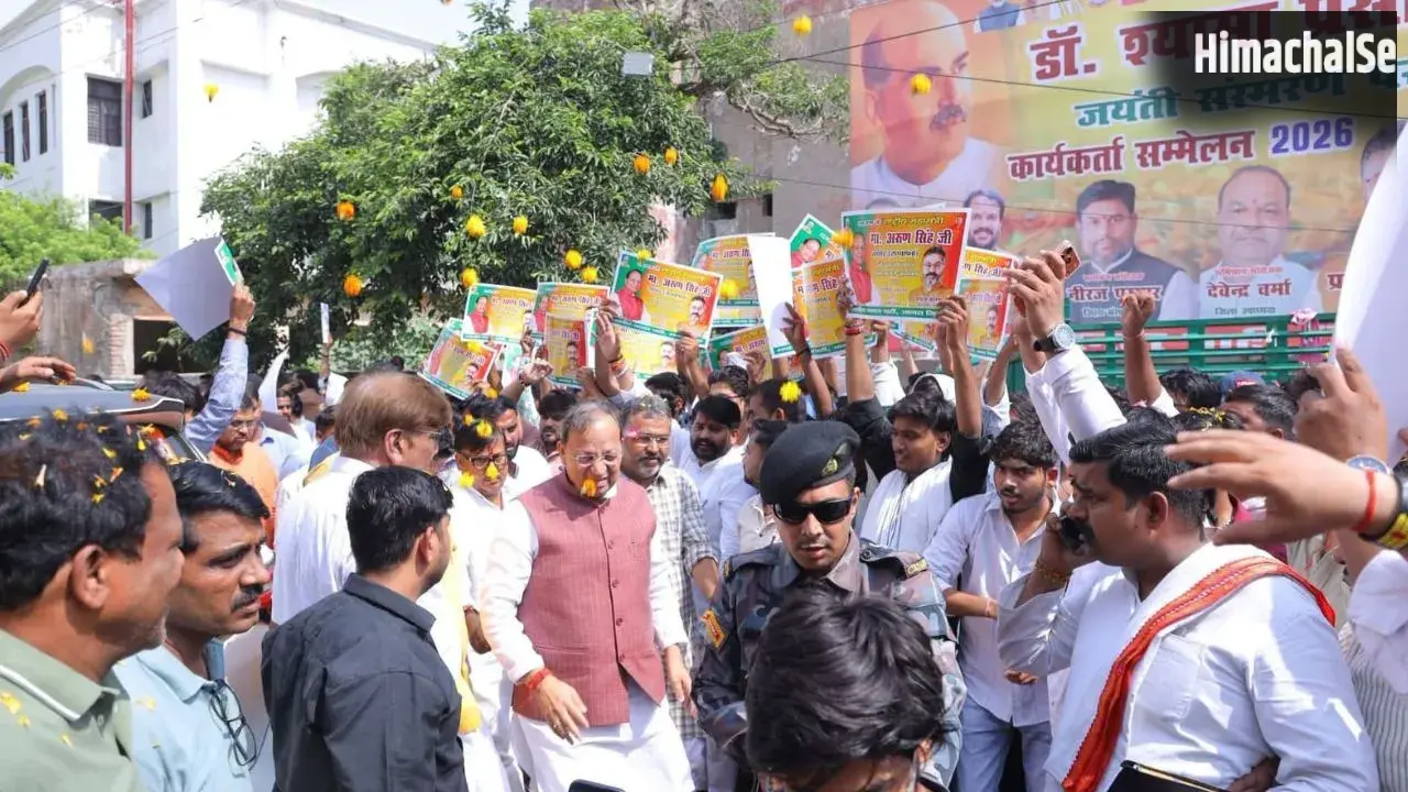 राम मंदिर चंदा विवाद पर अरुण सिंह ने विपक्ष को घेरा; सम्मेलन के बाद नाश्ते के पैकेटों पर मची छीना-झपटी​