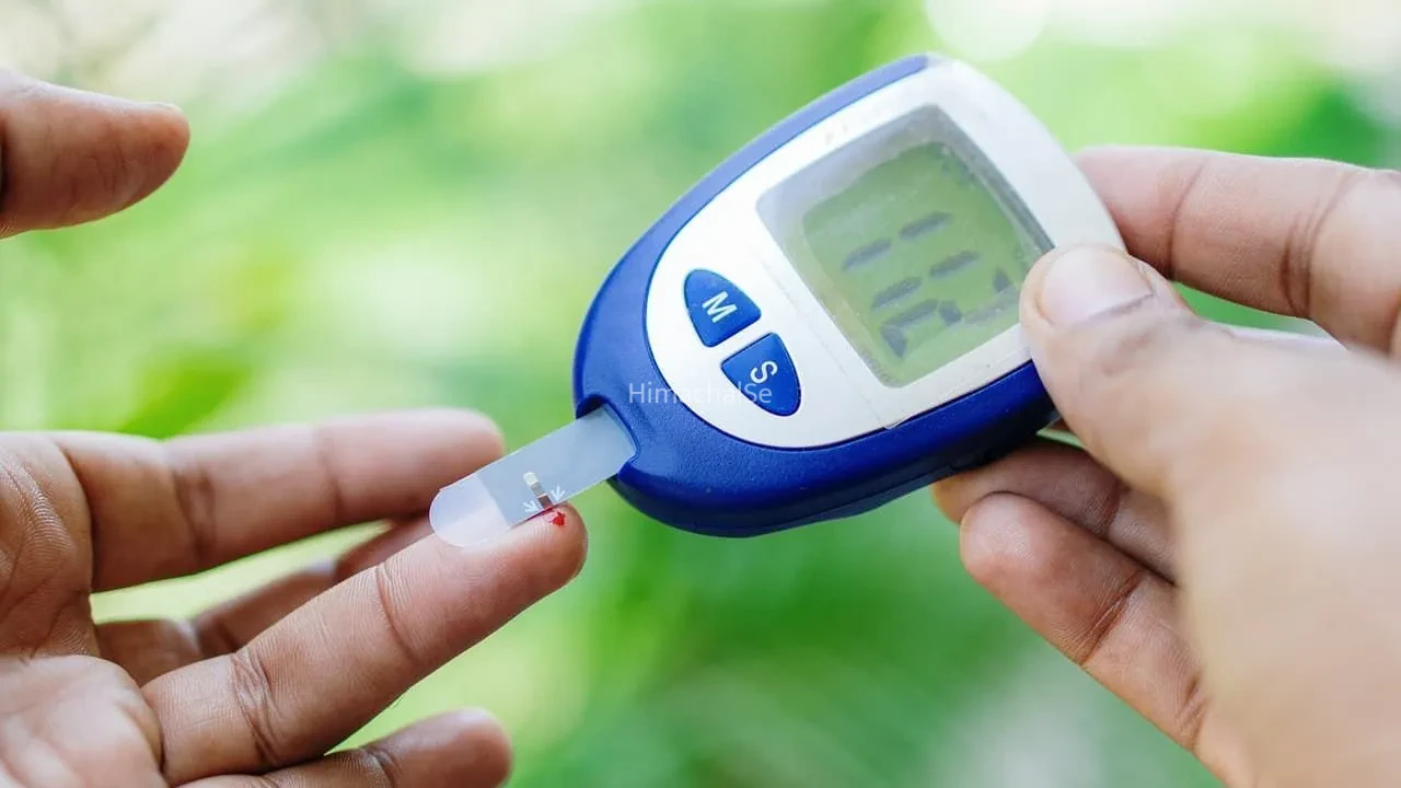 Diabetes Control Tips: हाई ब्लड शुगर से राहत दिला सकती हैं ये 5 नेचुरल चीजें, जानें कैसे करें शुगर मैनेज​