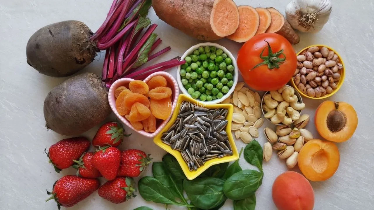 Iron Rich Foods: शरीर में आयरन की कमी दूर करता है ये सुपरफूड्स, डाइट में आज ही करें शामिल​