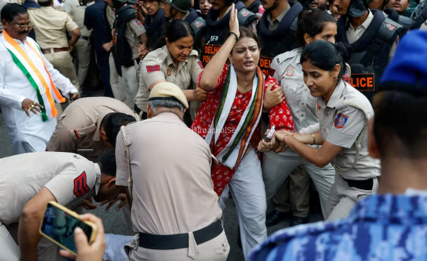 संसद घेरने की थी बड़ी साजिश: दिल्ली पुलिस का खुलासा, चुराए फोन और फेक सिम से रची गई हिंसा​