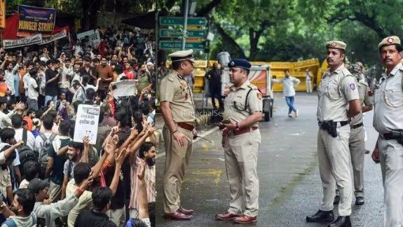 दिल्ली में फिर बवाल! हंगामे के बाद CJP की शांति की अपील, जंतर-मंतर पर हाई अलर्ट, चप्पे-चप्पे पर पुलिस​