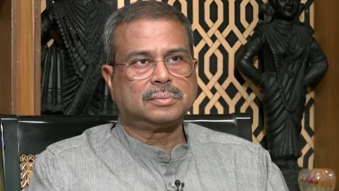 अभी अभीः धर्मेंद्र प्रधान ने दिया इस्तीफा, कॉकरोचों के संग्राम के बाद बड़ा फैसला​