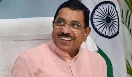 ‘अपना सर्वश्रेष्ठ देने का प्रयास करूंगा’, केंद्रीय शिक्षा मंत्री बनने के बाद प्रह्लाद जोशी का पहला रिएक्शन​