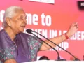 पढ़ाई के दौरान लड़कियां प्रेग्नेंट हो जाती हैं…सरकार पर आती है जिम्मेदारी, UP की राज्यपाल ने क्यों कहा ऐसा?​