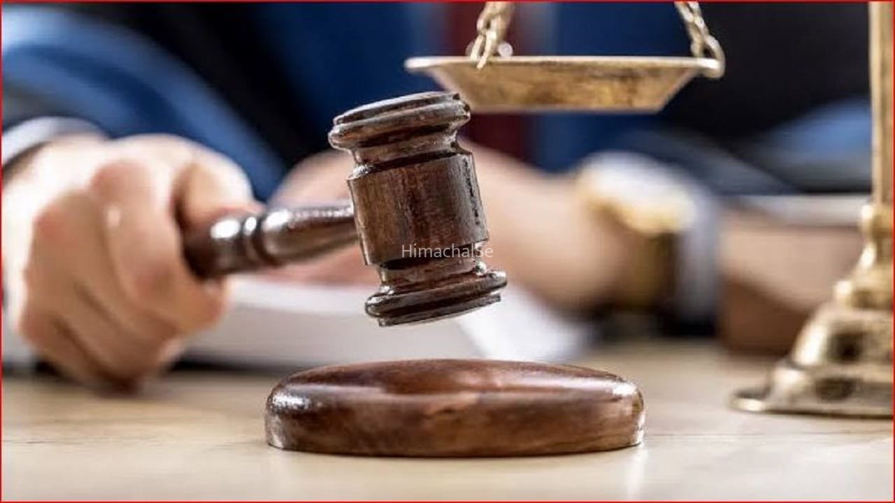 ‘जज साहिबा! कानून आपके घर का नहीं है…’, 69 साल के बुजुर्ग को जेल भेजने वाली महिला जज को हाई कोर्ट ने लताड़ा, FIR पर स्टे