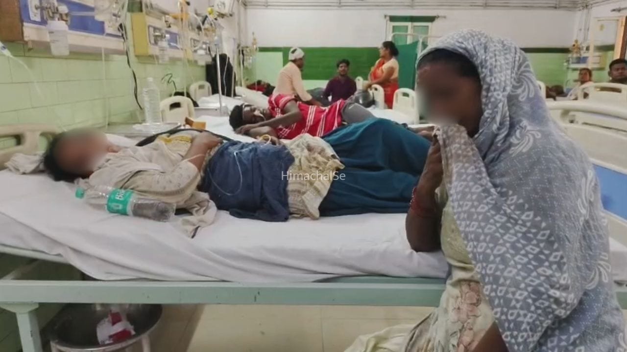 प्राइवेट पार्ट पर मारी लात, लाठी-डंडों से पीटा… तीन तलाक देकर घर से निकाला​