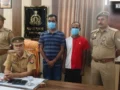 इश्क ने बनाया चोर: प्रेमिकाओं को महंगे मोबाइल दिलाने के लिए वैगनआर से चोरी; गोरखपुर में दो युवक गिरफ्तार​