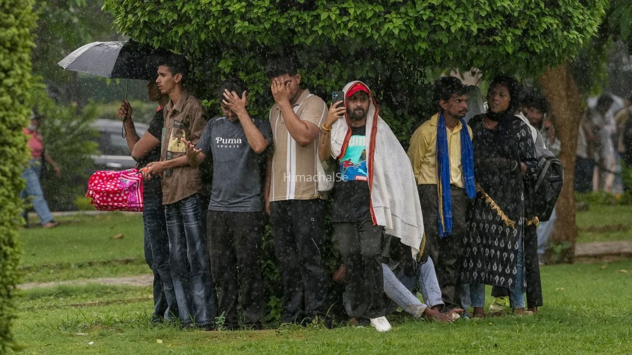 28 राज्यों में बारिश का अलर्ट… राजस्थान, उत्तराखंड और हिमाचल में बाढ़ का खतरा; कैसा रहेगा दिल्ली से लेकर MP तक मौसम?​