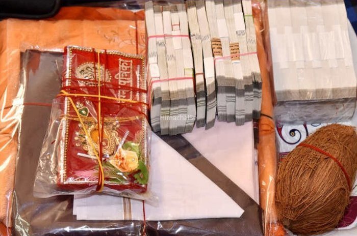 ​​जब दूल्हे ने लौटाया 11 लाख का दहेज़, कहा आप की बेटी ही हमारे लिए असली दहेज है