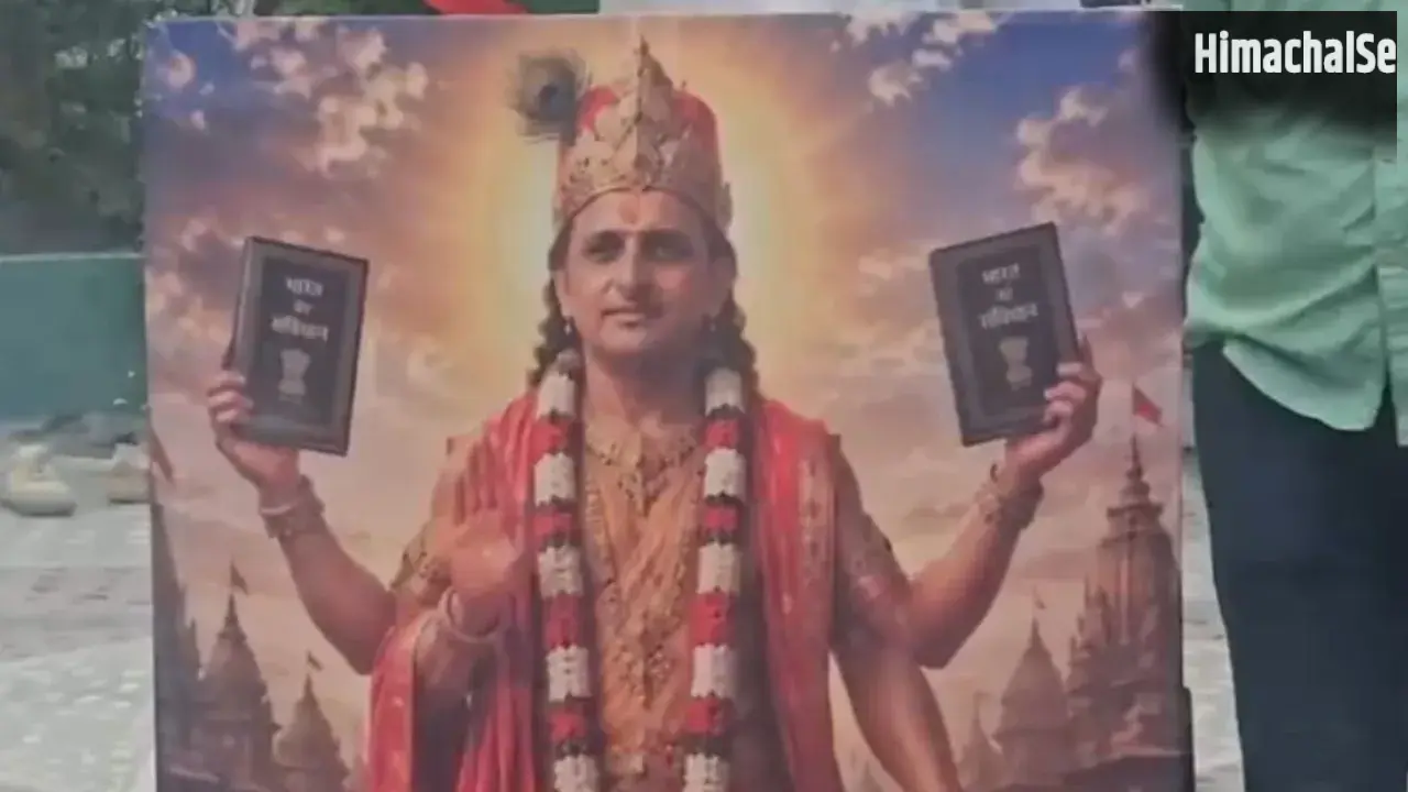 अखिलेश के जन्मदिन पर नया सियासी पोस्टर; श्रीकृष्ण के रूप में दिखे सपा प्रमुख, हाथ में संविधान ने बढ़ाई राजनीति