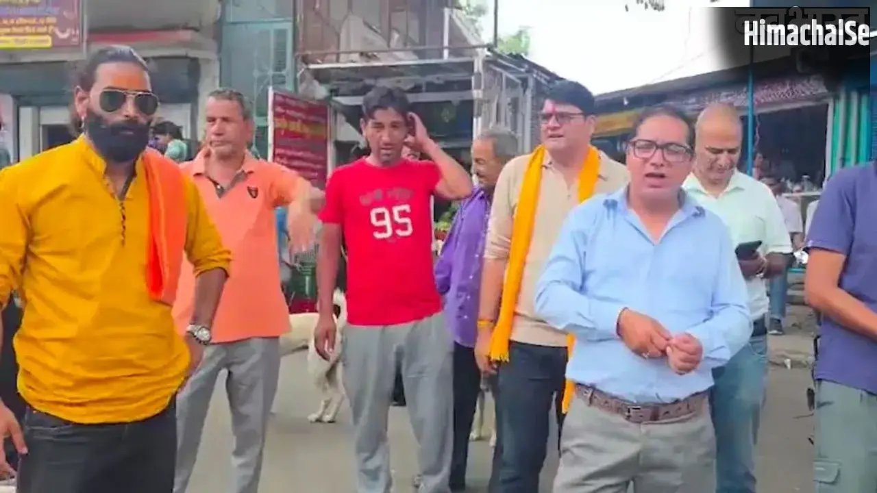 Tehri Molestation Case: टिहरी में मीट कारोबारी ने किया नाबालिग से छेड़छाड़, हिंदू संगठनों का प्रदर्शन जारी