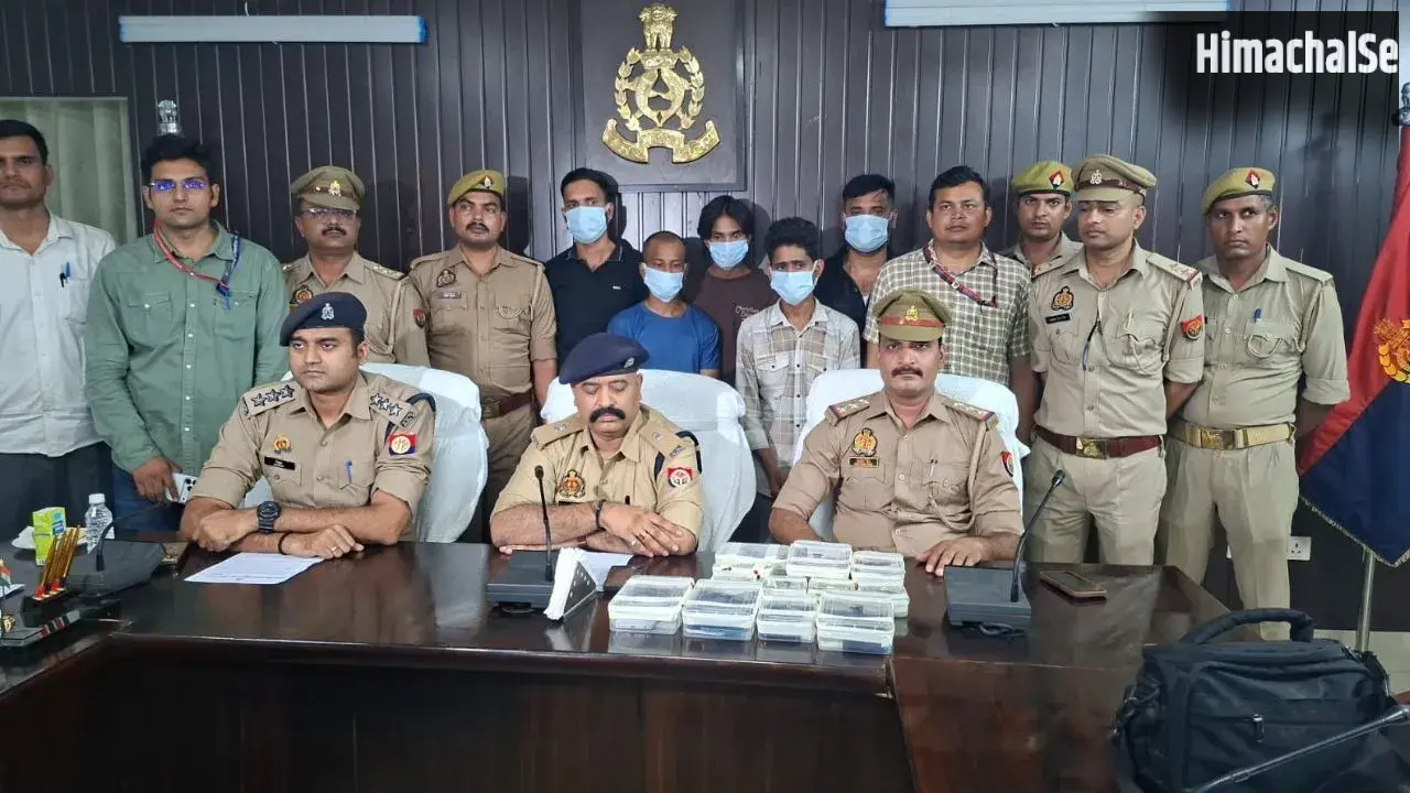 वाराणसी पुलिस का बड़ा एक्शन: 12.50 लाख की इंश्योरेंस साइबर ठगी करने वाले अंतरराज्यीय गिरोह के 5 आरोपी गिरफ्तार​