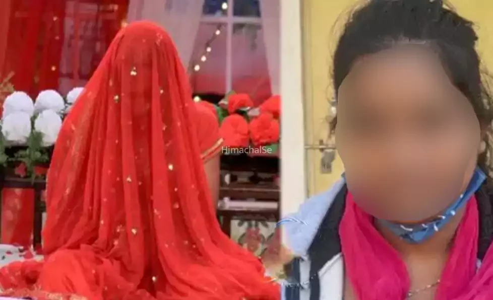 शादी कर दुल्हन को घर ला रहा था दूल्हा, रास्ते में नहीं हुआ इंतज़ार, लेकिन घूंघट उठाते ही पैरों तले खिसक गई ज़मीन