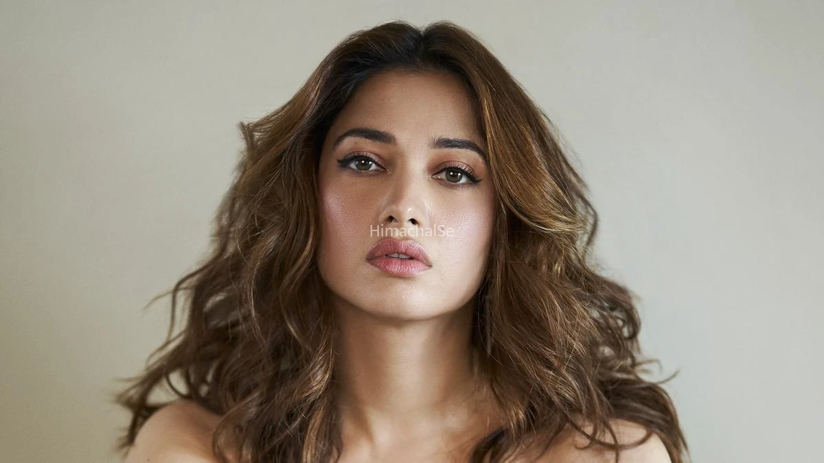 सुबह का पहला थूक लगाती हैं पिंपल्स दूर करने के लिए Tamannaah Bhatia, डॉक्टर ने बताया असर