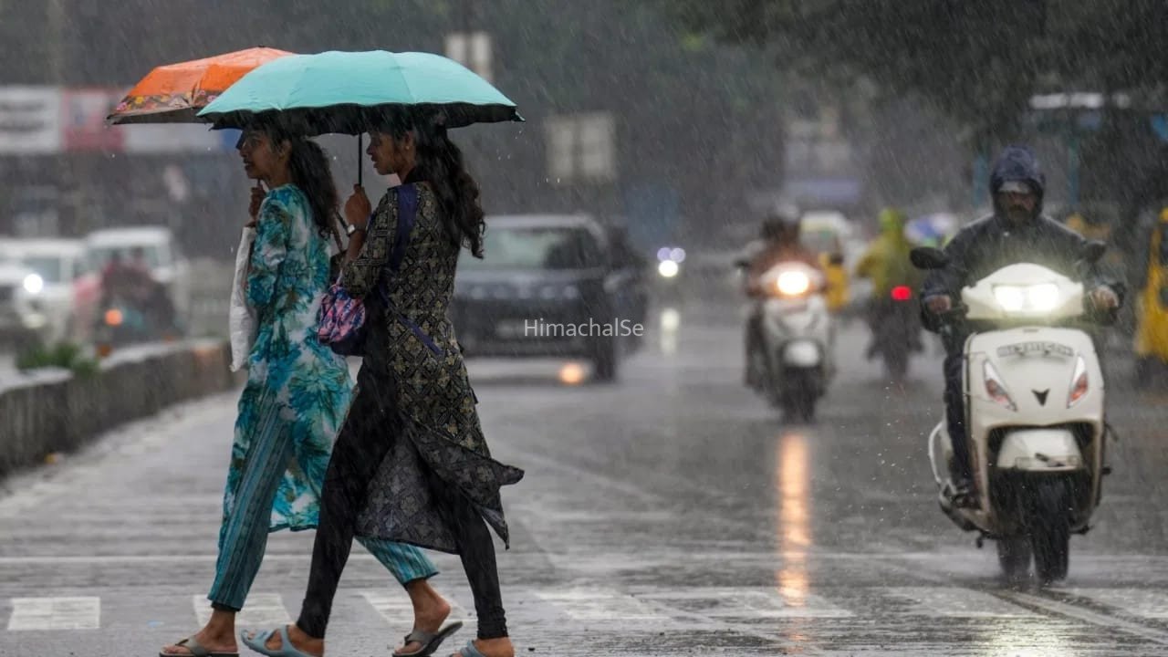 Aaj Ka Mausam: रक्षाबंधन पर दिल्ली में बारिश….  UP-बिहार से लेकर बंगाल तक बरसेंगे बादल, जानें हिमाचल-उत्तराखंड का हाल​