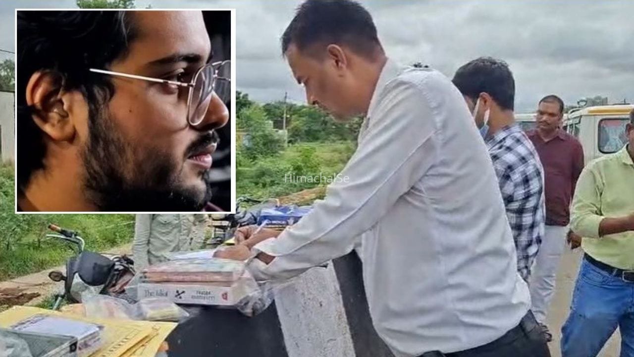 अतीक का बेटा अली रूसी लेखक फ्योदोर दोस्तोवस्की को पढ़ता है? हादसे में जान गंवाने वाले आबान की कार से मिली किताब